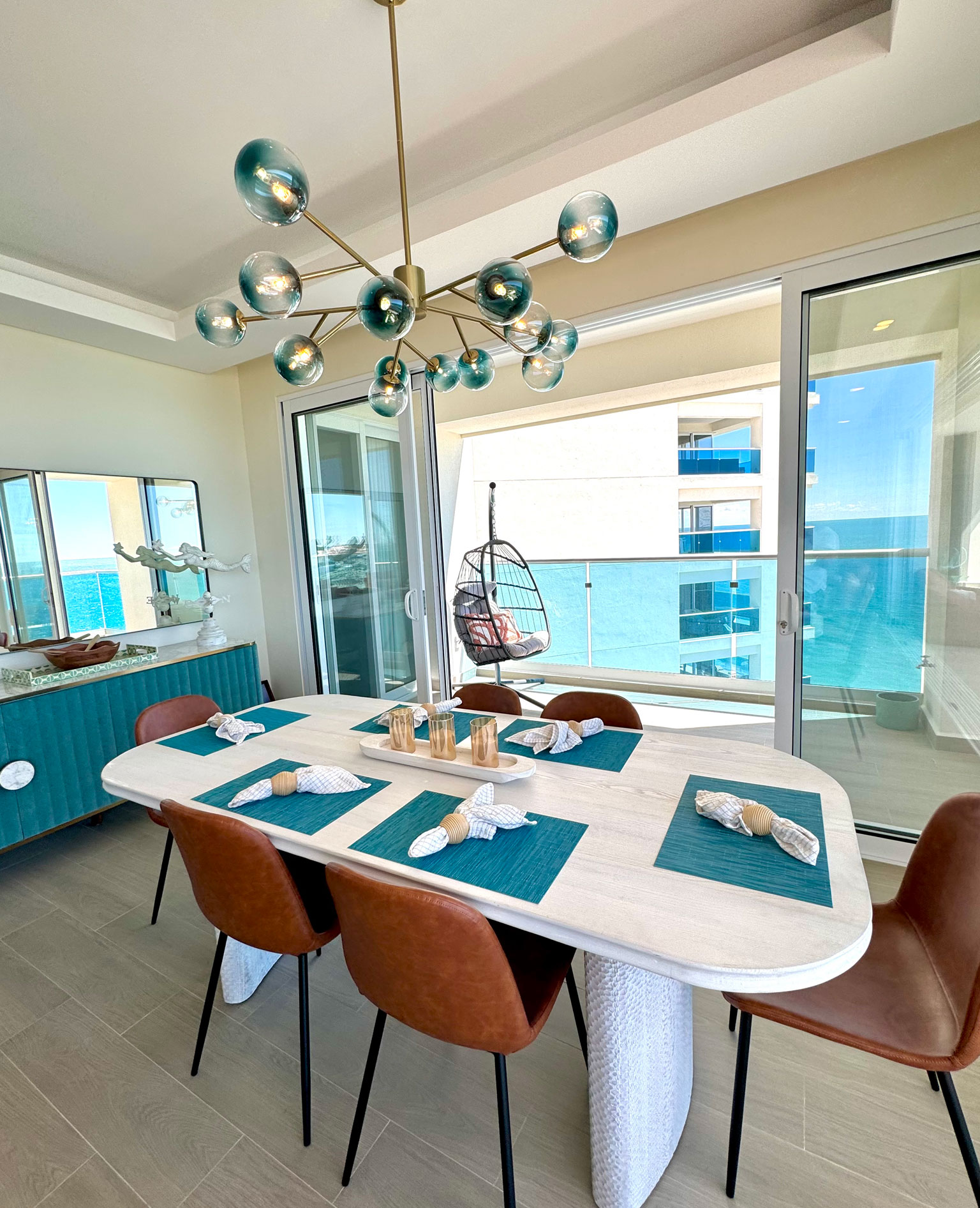 encantama-VERT-diningroomn