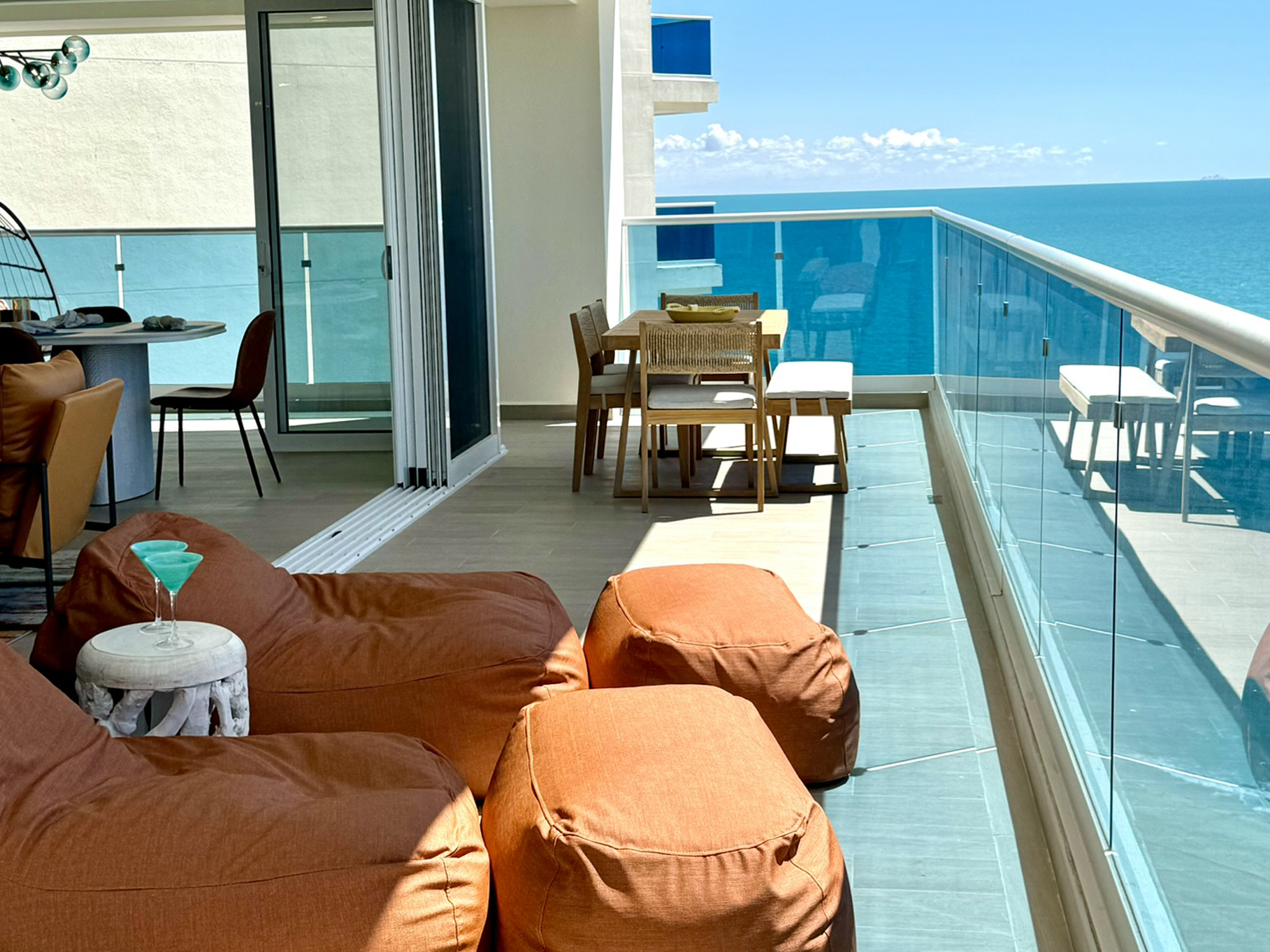 encantama-balconyB