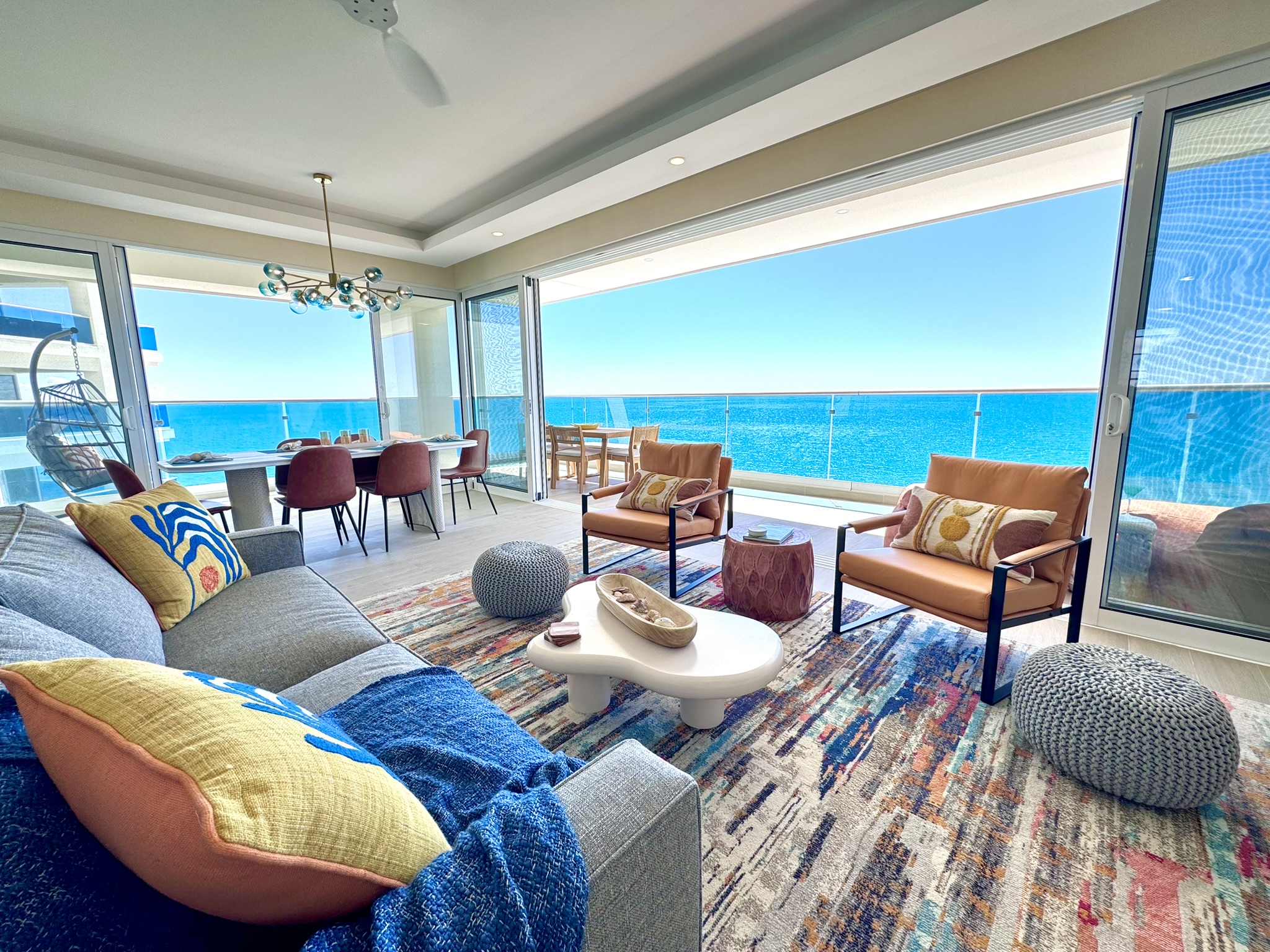encantama-livingroom